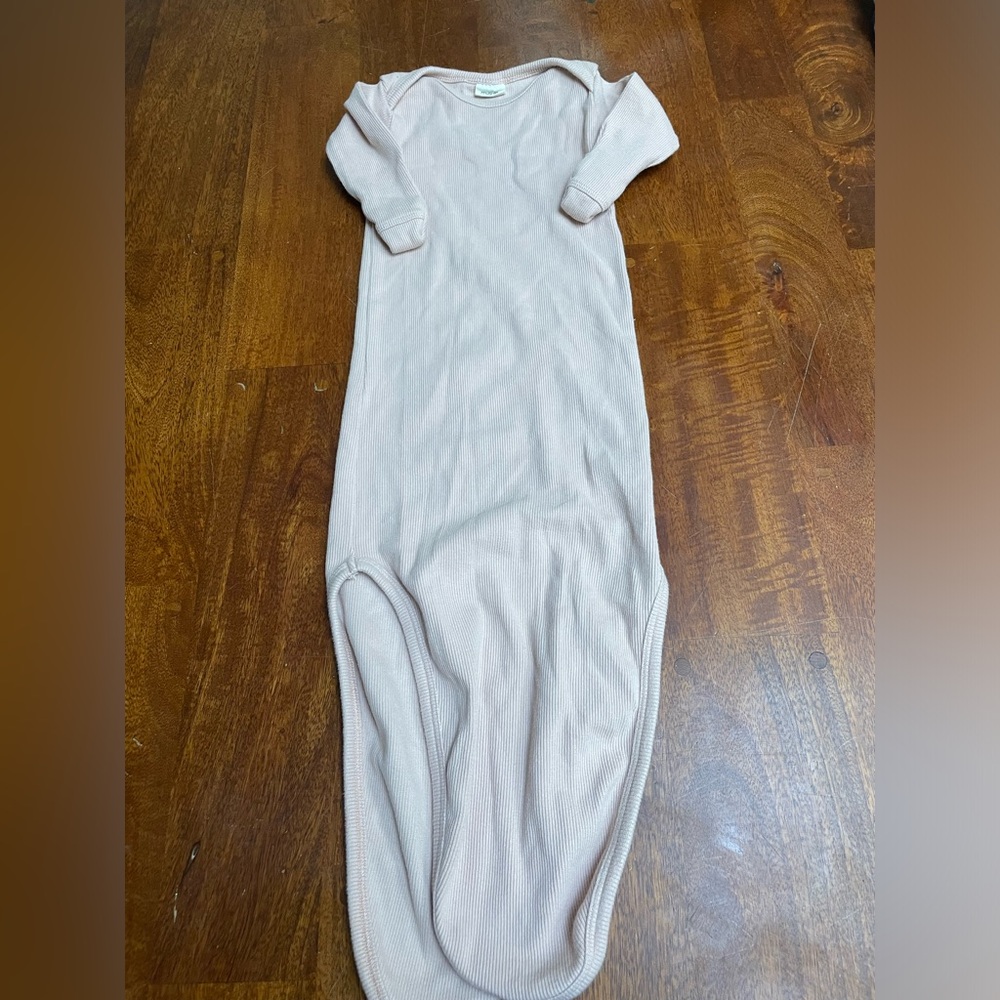 Mushie pink mauve sleep gown size 0-3 months